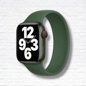 Apple Watch Clover Green Solo Loop Watch Band 41 mm/Size 9 BNIB